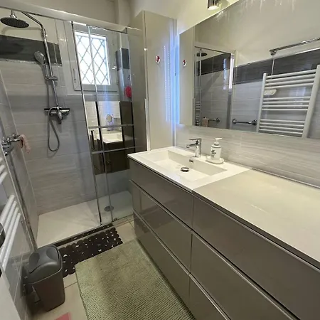 En Rez De Jardin, 2 Chambres, Plage Et Commerces A 5 Minutes A Pied Lägenhet