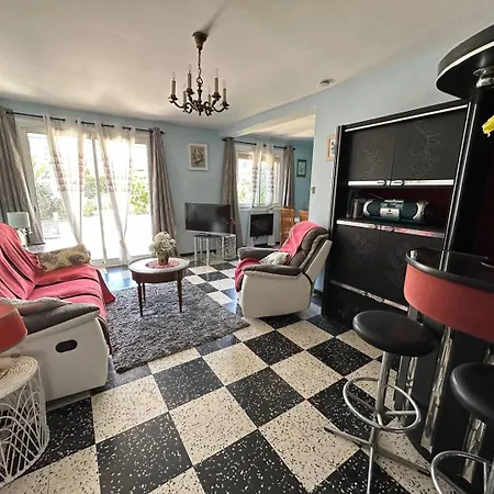 En Rez De Jardin, 2 Chambres, Plage Et Commerces A 5 Minutes A Pied Lägenhet Six-Fours-les-Plages